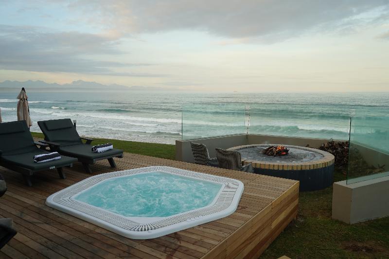 Bay Lodge on the Beach