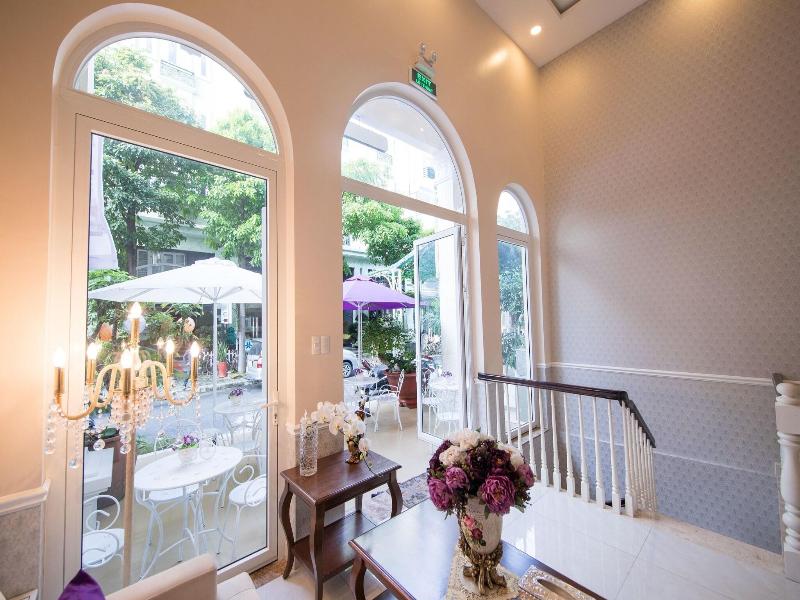 SAIGON BY NIGHT LUXURY HOTEL image