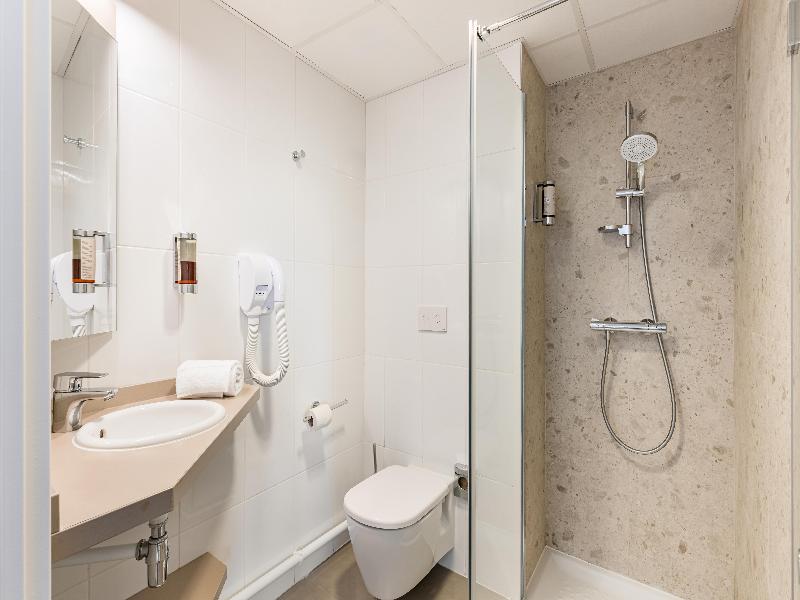 Kyriad Lyon Est - Stadium - Eurexpo image