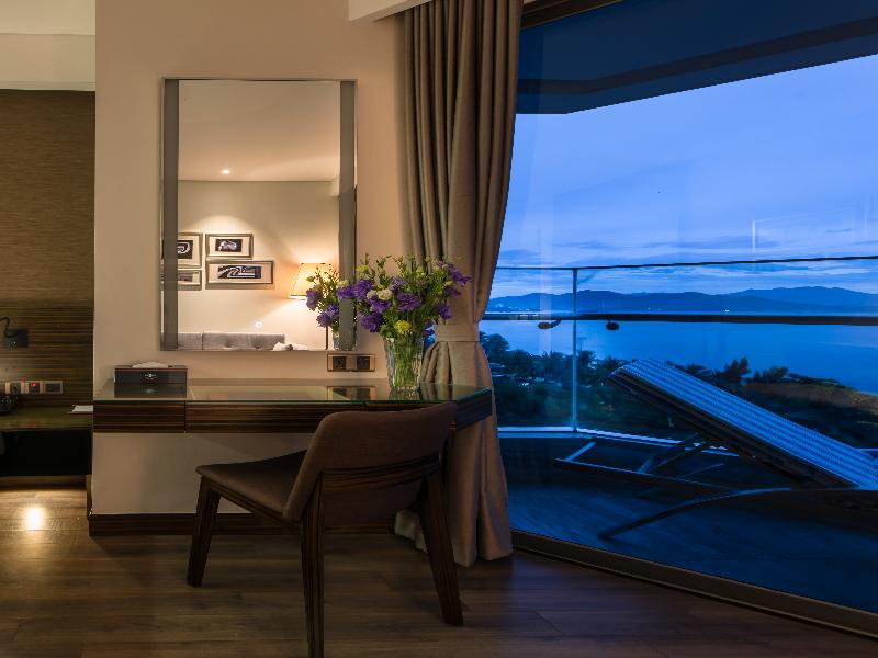 Queen Ann Nha Trang Hotel image
