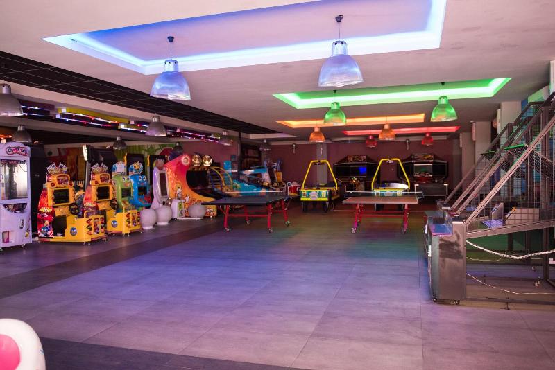 Crossroads Hotel Blantyre image