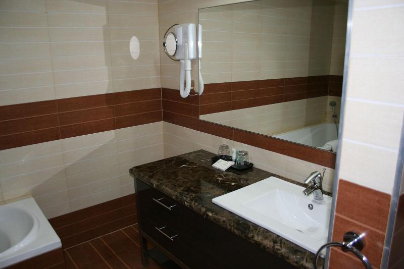 Crossroads Hotel Blantyre image