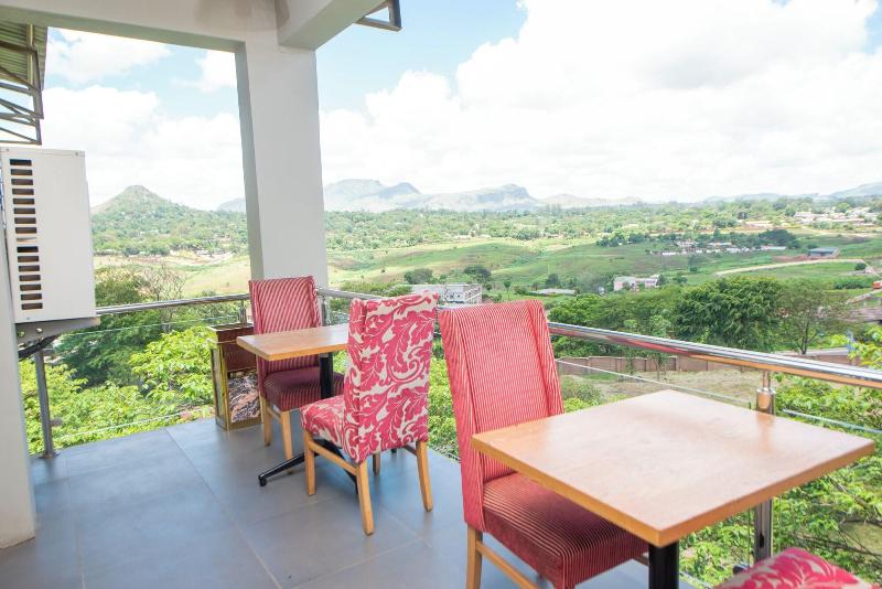 Crossroads Hotel Blantyre image