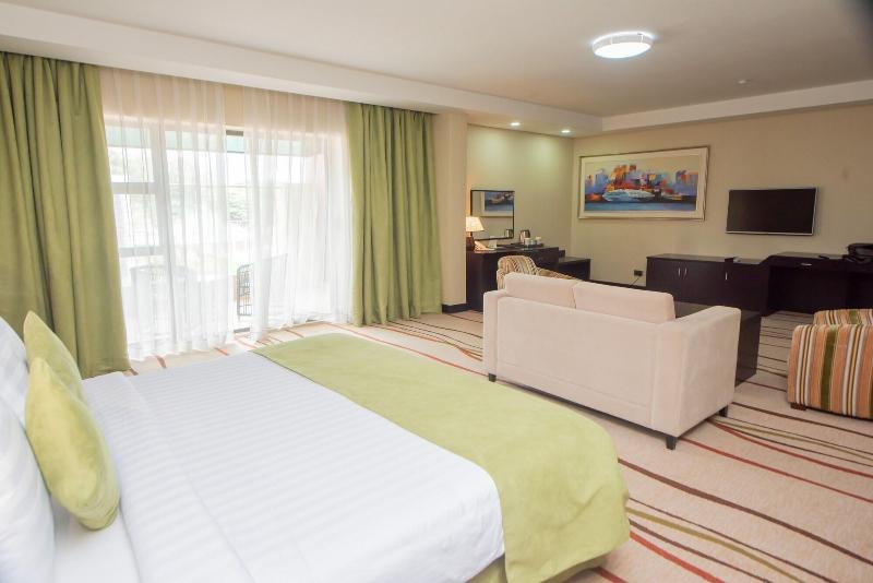 Crossroads Hotel Blantyre image