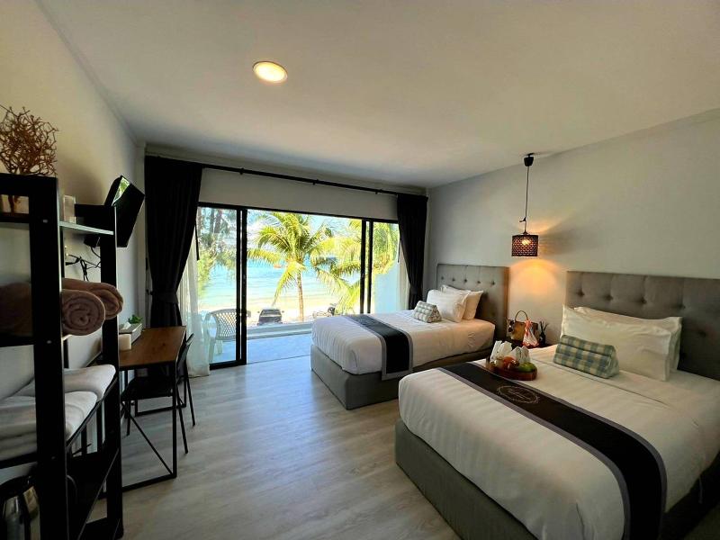 Thai Kamala Beach Front image