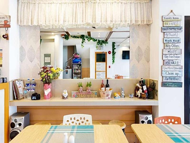 Starlight Bed and Breakfast image