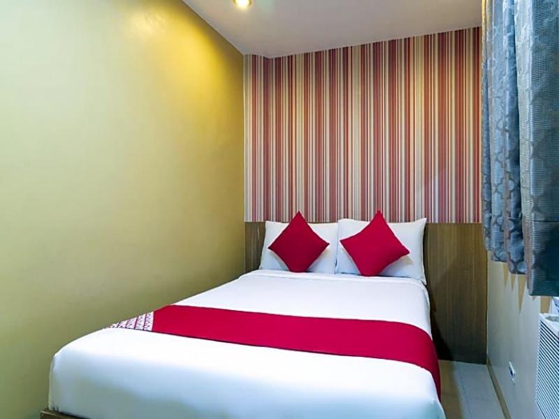 Starlight Bed and Breakfast image