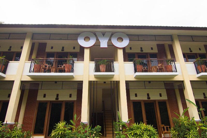 261 Sasono Putro Guest House image