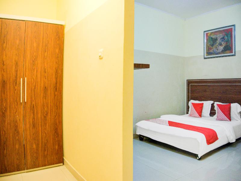 Hotel O Angkatan 45 Near Istana Gubernur image