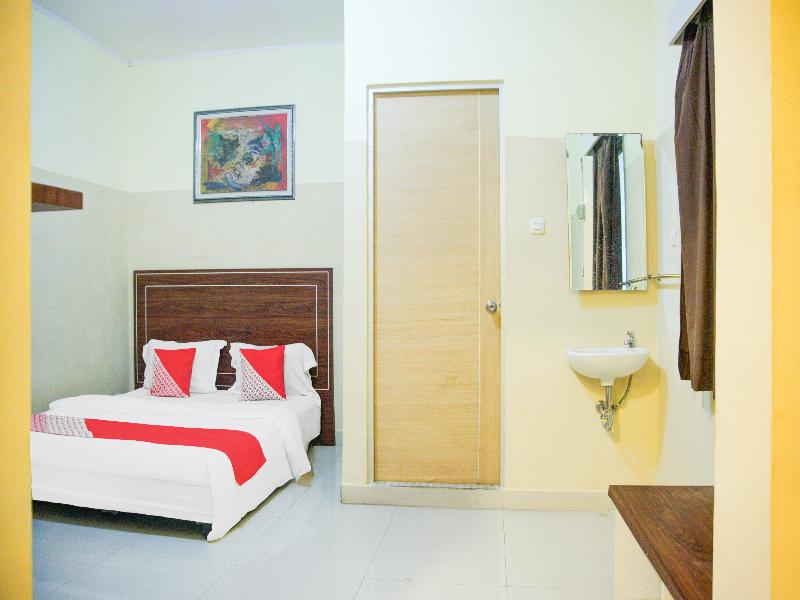 Hotel O Angkatan 45 Near Istana Gubernur image