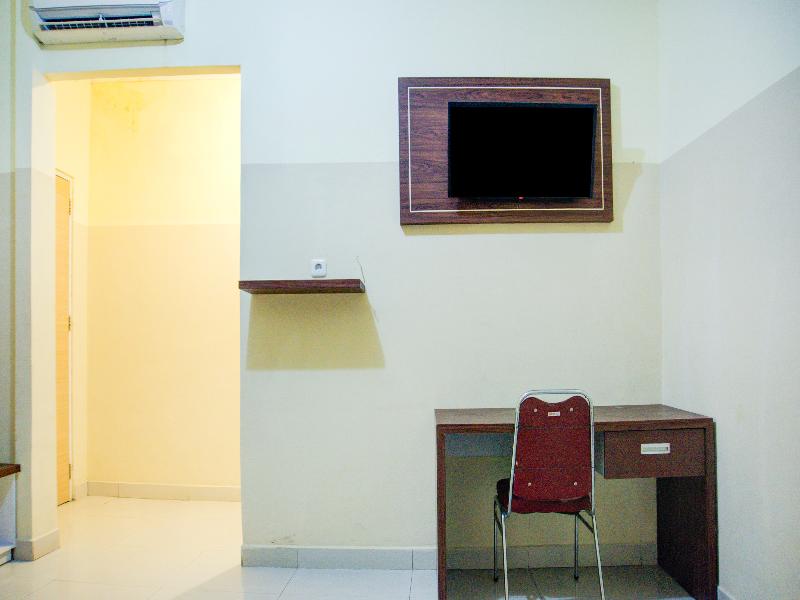 Hotel O Angkatan 45 Near Istana Gubernur image