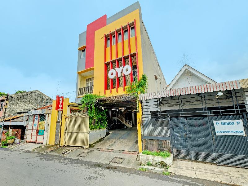 Super OYO 389 Sky Guesthouse image