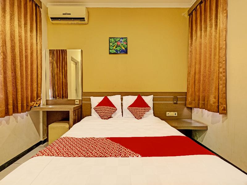 Super OYO 389 Sky Guesthouse image