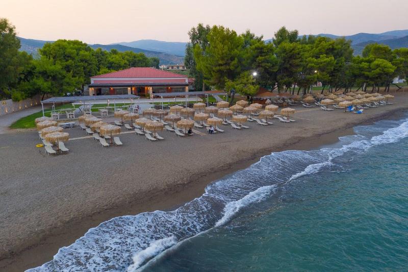 Makis Inn Resort image