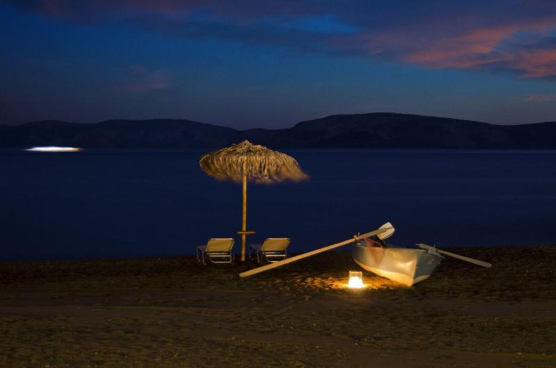 Makis Inn Resort image