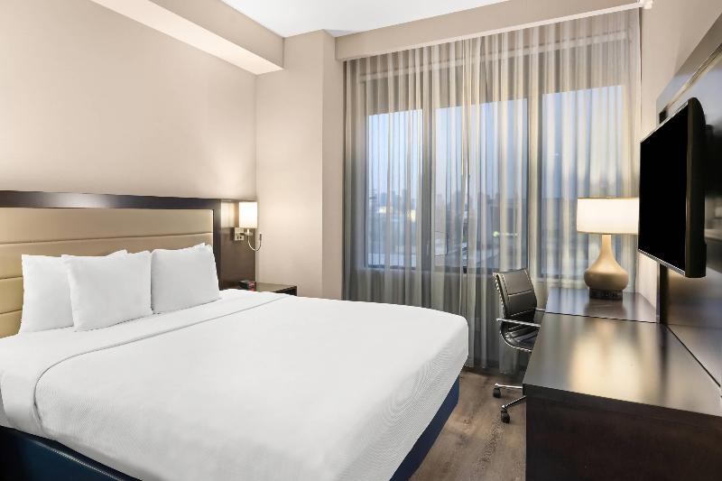 Comfort Inn Prospect Park Brooklyn image