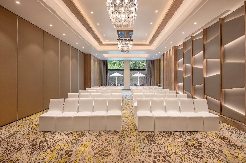 Radisson Mumbai Andheri Midc