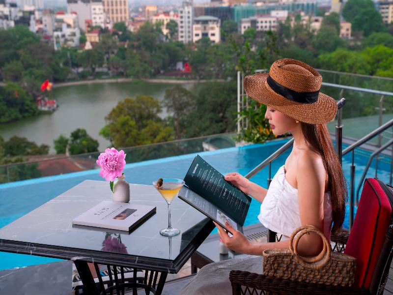 The Oriental Jade Hotel image