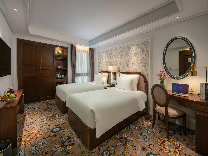 The Oriental Jade Hotel image