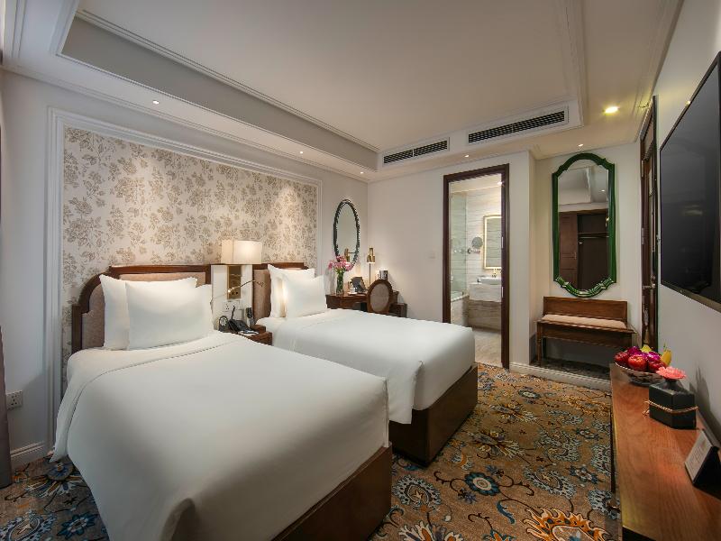 The Oriental Jade Hotel image
