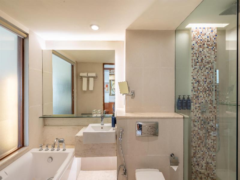 Radisson Blu Hotel Rudrapur image