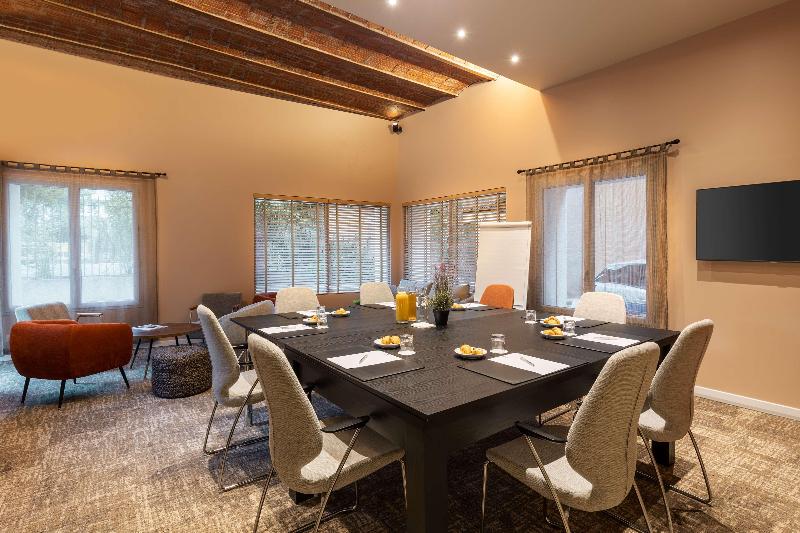 Best Western Hotel & SPA Coeur De Cassis image