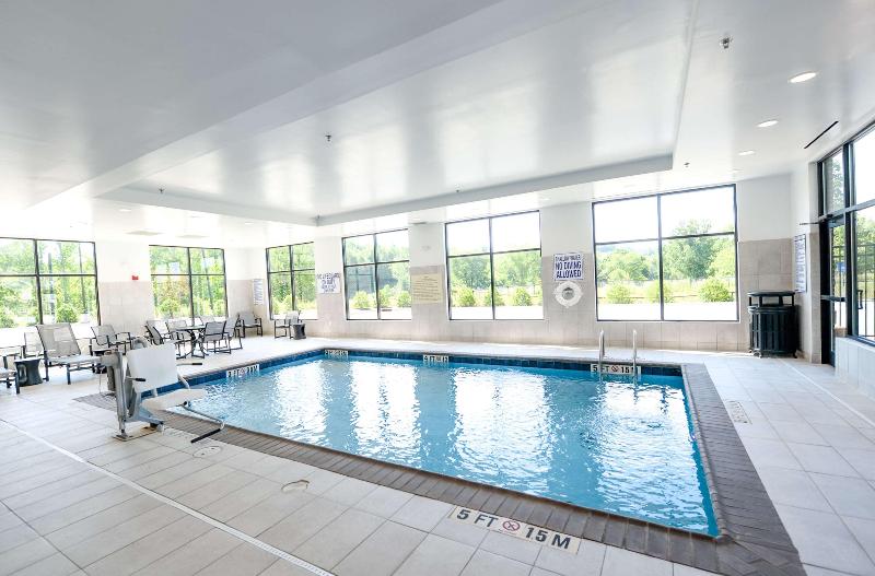 Hampton Inn & Suites By Hilton Lenoir image