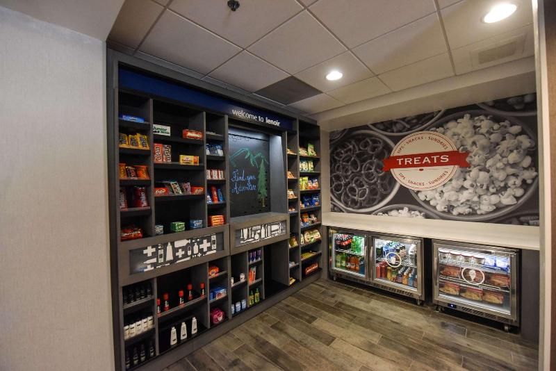 Hampton Inn & Suites By Hilton Lenoir image
