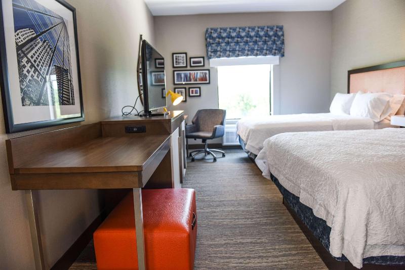 Hampton Inn & Suites By Hilton Lenoir image