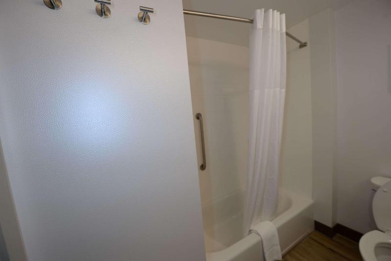 Hampton Inn & Suites By Hilton Lenoir image