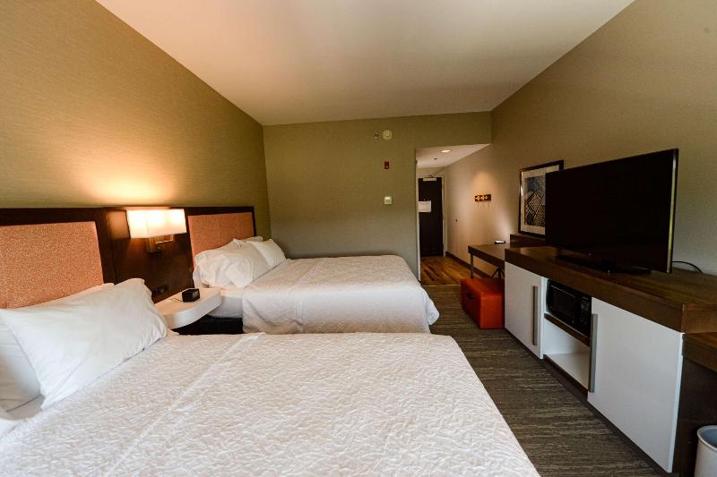 Hampton Inn & Suites By Hilton Lenoir image