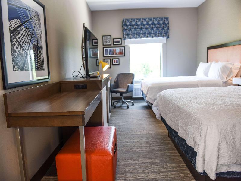 Hampton Inn & Suites By Hilton Lenoir image