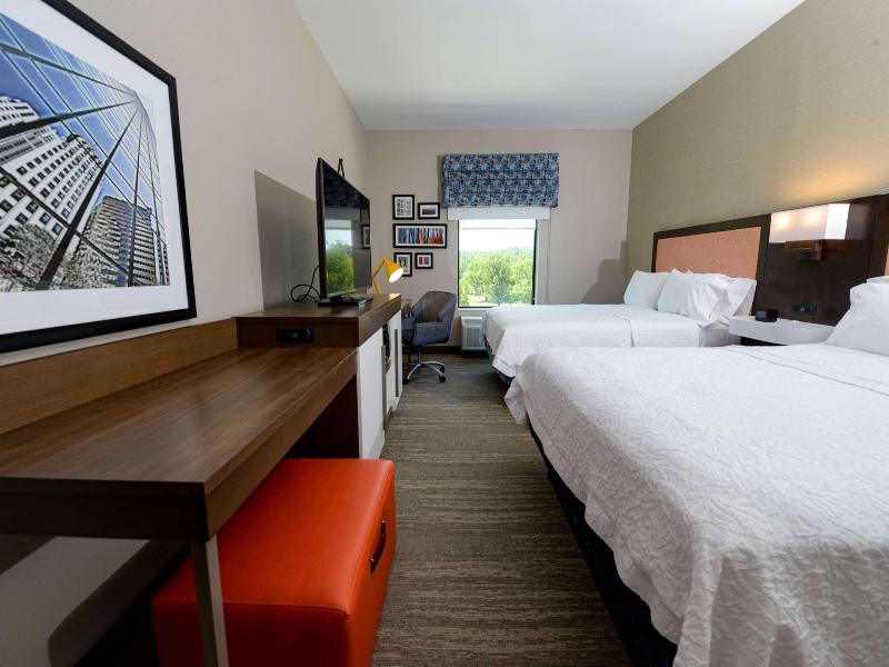 Hampton Inn & Suites By Hilton Lenoir image