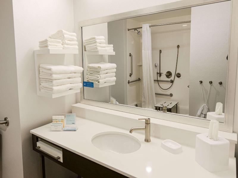 Hampton Inn & Suites By Hilton Lenoir image