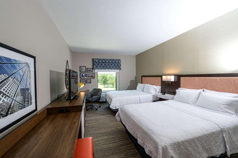 Hampton Inn & Suites By Hilton Lenoir image