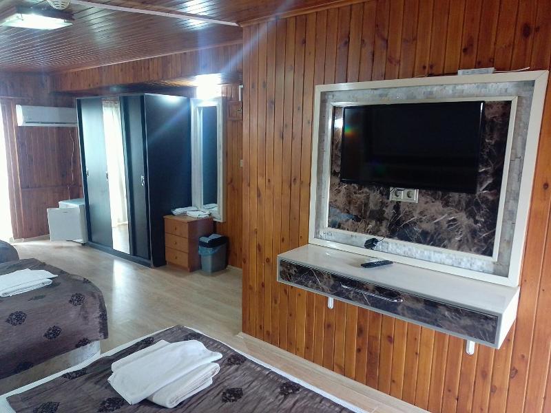 Behram Hotel image