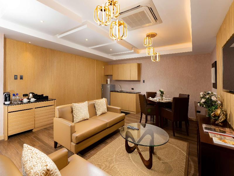 Best Western Plus Metro Clark image