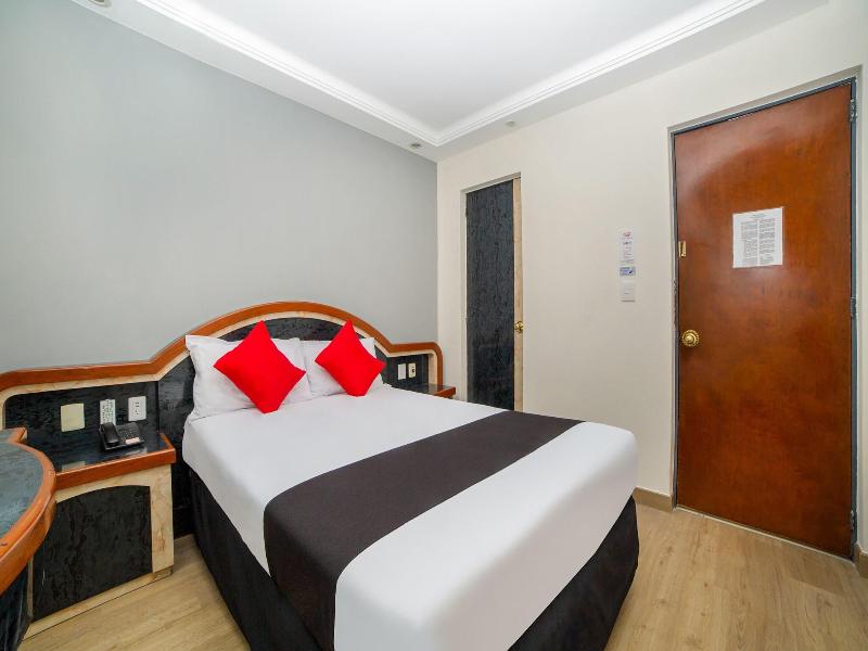 Capital O 109 Hotel Monarca