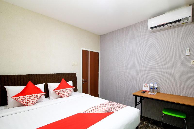 Super OYO 217 A1 Hotel