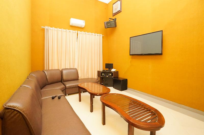 Avila Ketapan Rame Hotel