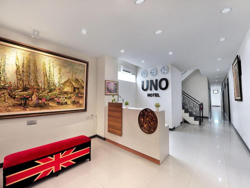 Uno Hotel image