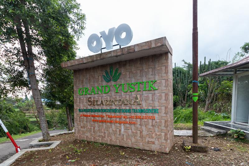 OYO 644 Grand Yustik Selabintana