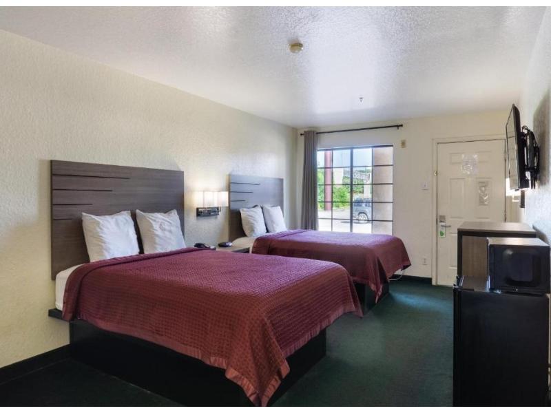 OYO Inn & Suites Medical Center San Antonio image