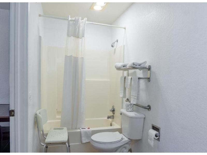 OYO Inn & Suites Medical Center San Antonio image
