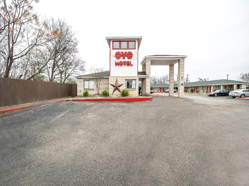 OYO Hotel San Antonio near AT&T Center image