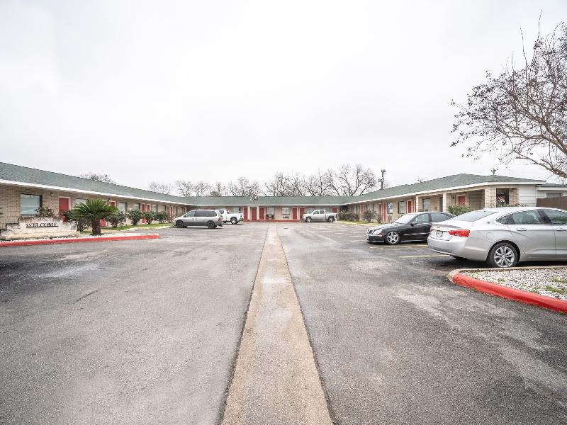 OYO Hotel San Antonio near AT&T Center image