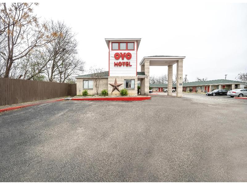 OYO Hotel San Antonio near AT&T Center image