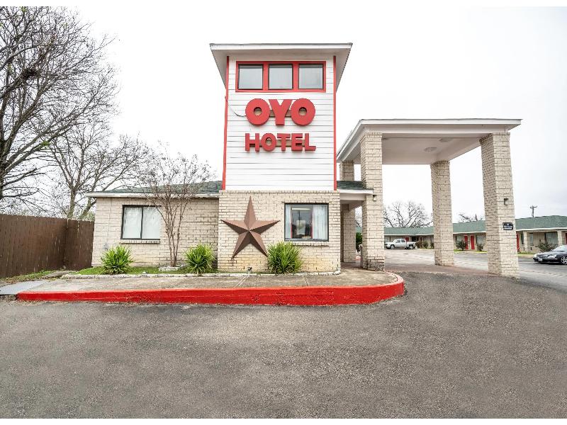 OYO Hotel San Antonio near AT&T Center image