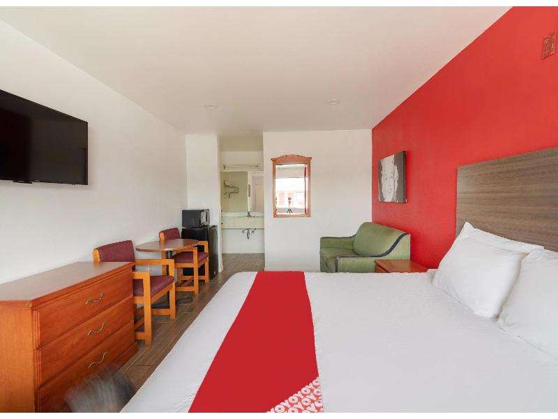 OYO Hotel San Antonio near AT&T Center image