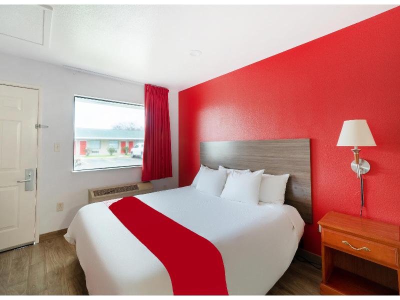 OYO Hotel San Antonio near AT&T Center image